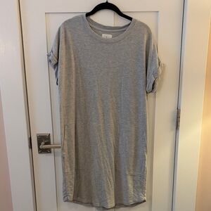 Lou & Grey Casual/Lounge Gray T-Shirt Dress